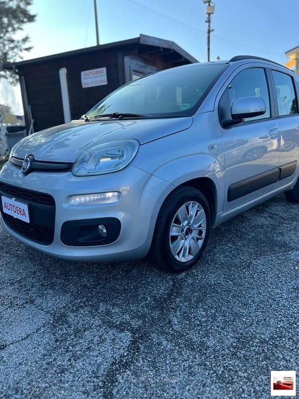 Usata Fiat Panda Lounge 69 CV (50 kW) 2017 Bianco Utilitaria
