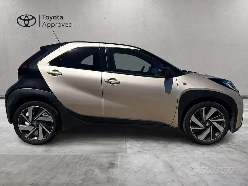 Usata Toyota Aygo X Lounge 72 CV (52 kW) 2023 SUV