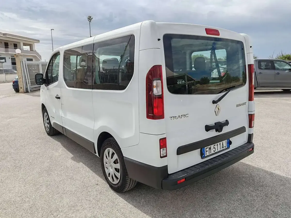 Usata Renault Trafic Komfort 125 CV (91 kW) 2017 Bianco Monovolume