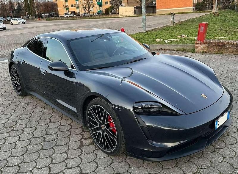Grigio Usata 2020 Porsche Taycan 4S Performance Package Tre volumi | 52.500 € (Ottimo prezzo) - Immagine 1/4
