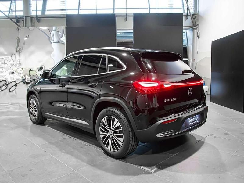 Nuova Mercedes EQA250+ Progressive 139 kW (190 CV) 2025 Nero SUV