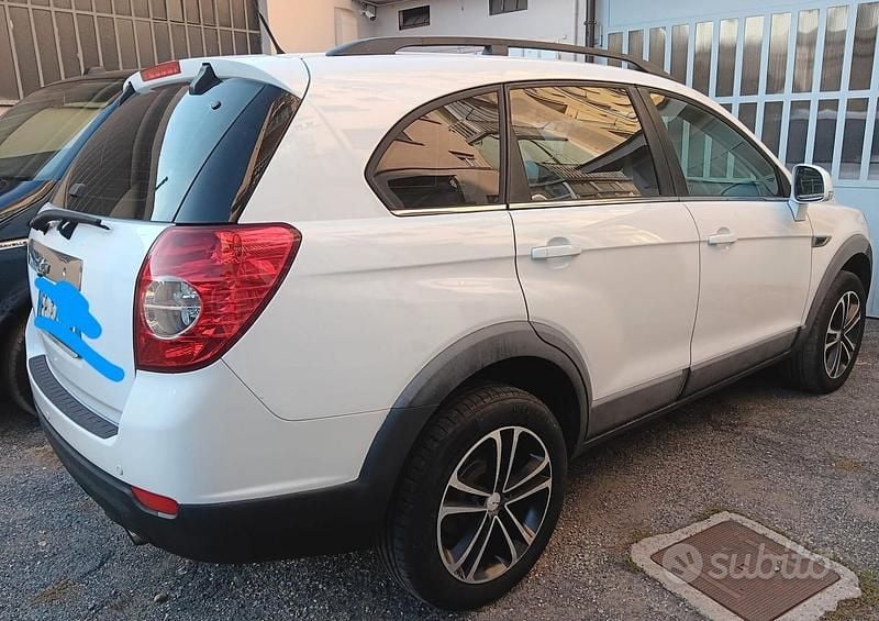 Usata Chevrolet Captiva LT 163 CV (119 kW) 2013 Bianco SUV