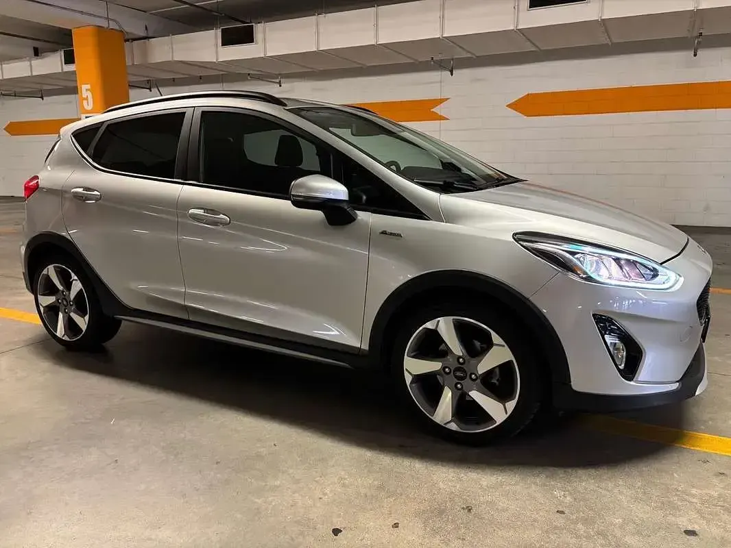 Usata Ford Fiesta Vignale 86 CV (63 kW) 2019 Utilitaria