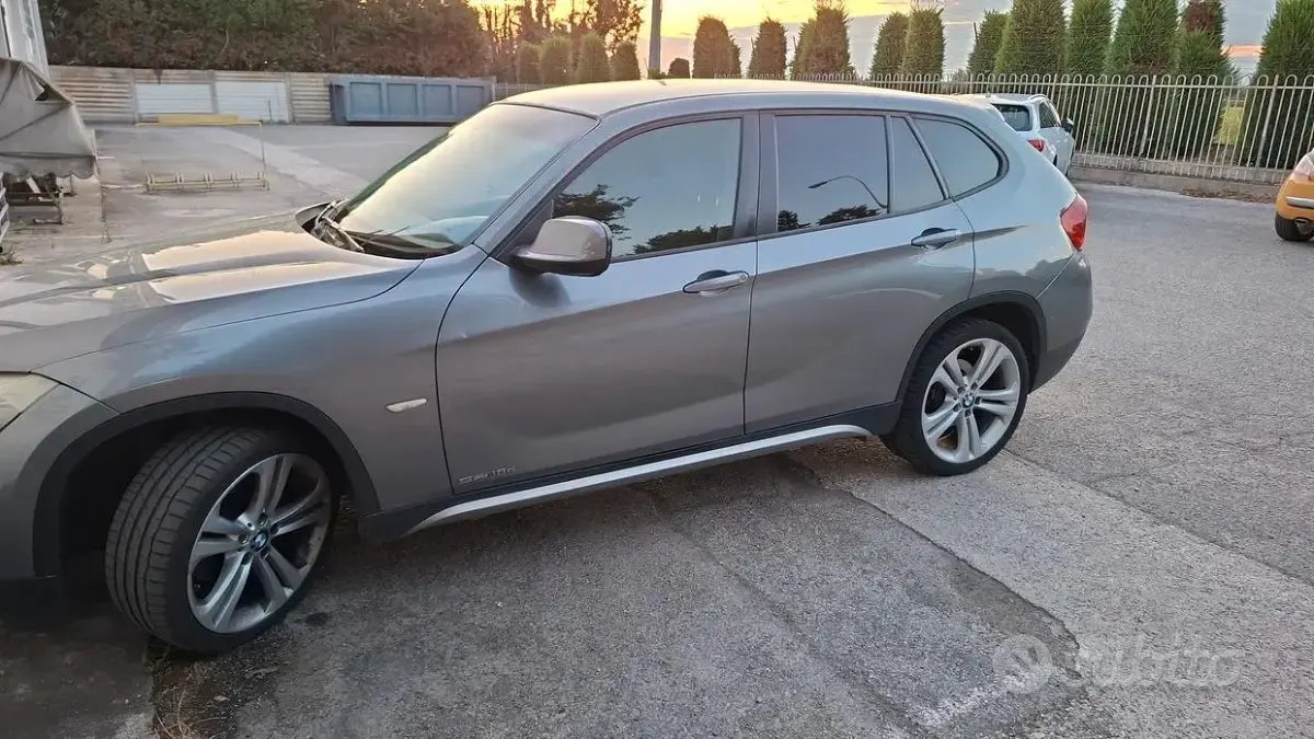 Usata BMW X1 143 CV (105 kW) 2011 Grigio SUV