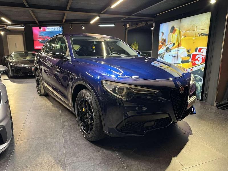 Blu montecarlo Usata 2021 Alfa Romeo Stelvio Sprint SUV | 24.999 € (Buon prezzo) - Immagine 1/4