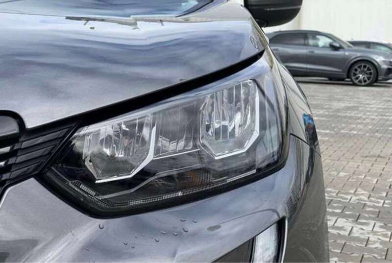 Usata Peugeot 2008 Active 131 CV (96 kW) 2021 Grigio SUV