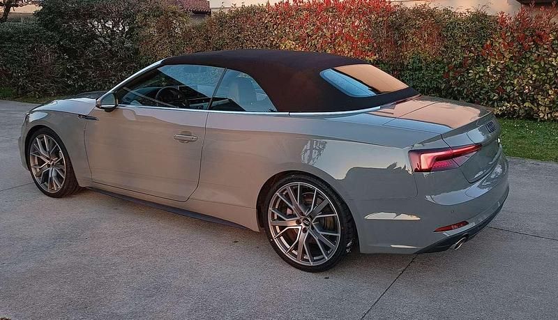 Usata Audi A5 Cabriolet S-Line 245 CV (180 kW) 2019 Grigio Cabrio