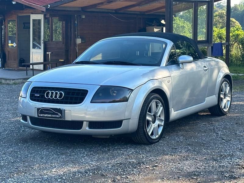 Usata Audi TT Roadster 225 CV (165 kW) 2003 Grigio Cabrio