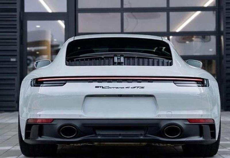 Usata Porsche 911 Carrera 4 GTS 480 CV (353 kW) 2022 Gesso Coupé