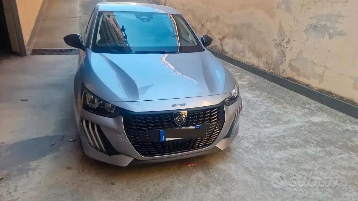 Nuova Peugeot 208 75 CV (55 kW) 2026 Grigio Utilitaria