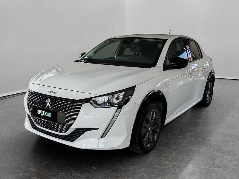 Usata Peugeot e-208 Allure 56 kW (77 CV) 2023 Bianco Utilitaria