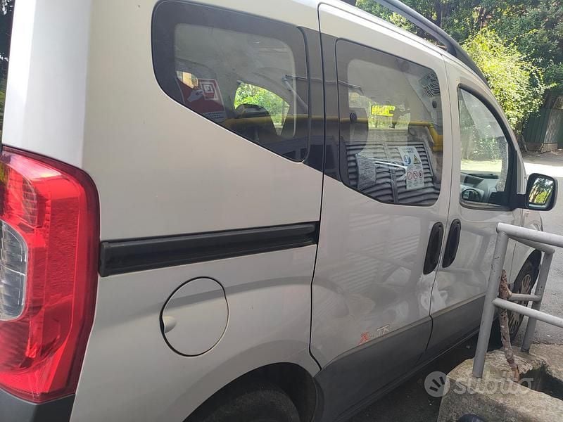 Usata Citroën Nemo 75 CV (55 kW) 2013 Grigio Monovolume