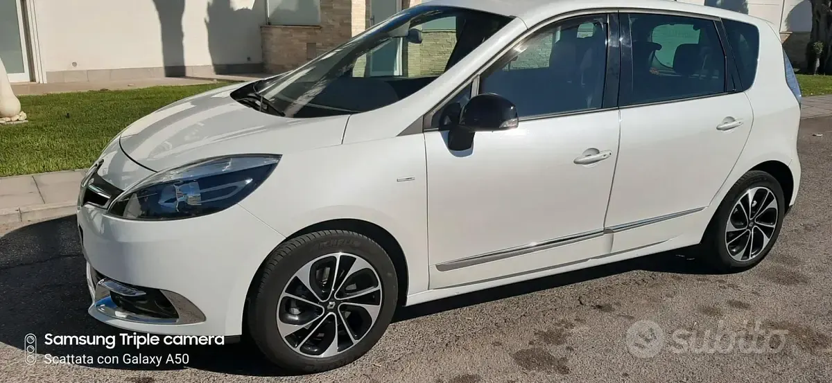 Usata Renault Scenic E-Tech Bose Edition 110 CV (80 kW) 2014 Bianco Monovolume