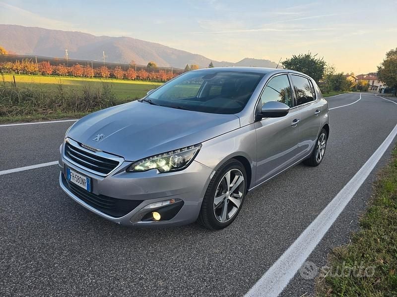 Usata Peugeot 308 GT-line 120 CV (88 kW) 2017 Other Berlina
