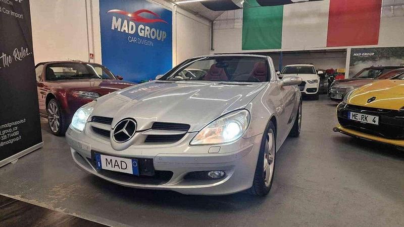 Usata Mercedes SLK350 272 CV (200 kW) 2005 Grigio Cabrio