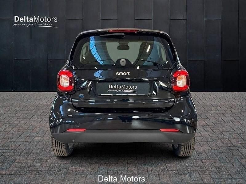 Usata Smart ForTwo Coupé Pure 60 kW (82 CV) 2022 Bianco Utilitaria