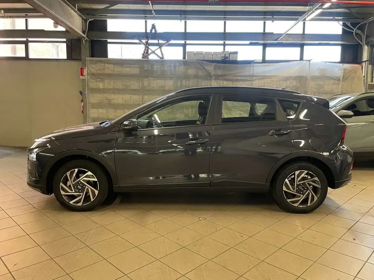 Nuova Hyundai Bayon 77 CV (56 kW) 2026 Aurora gray SUV