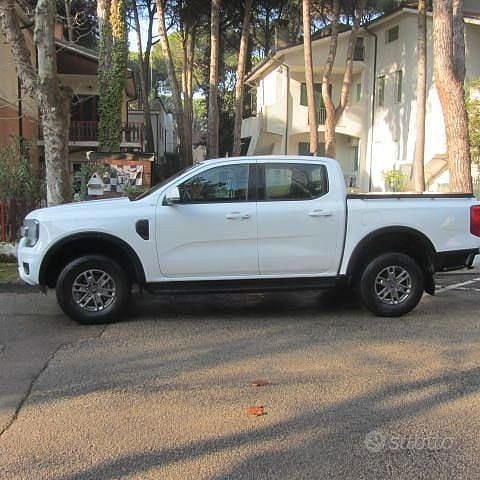 Usata Ford Ranger XLT 170 CV (125 kW) 2023 Bianco Pick-up