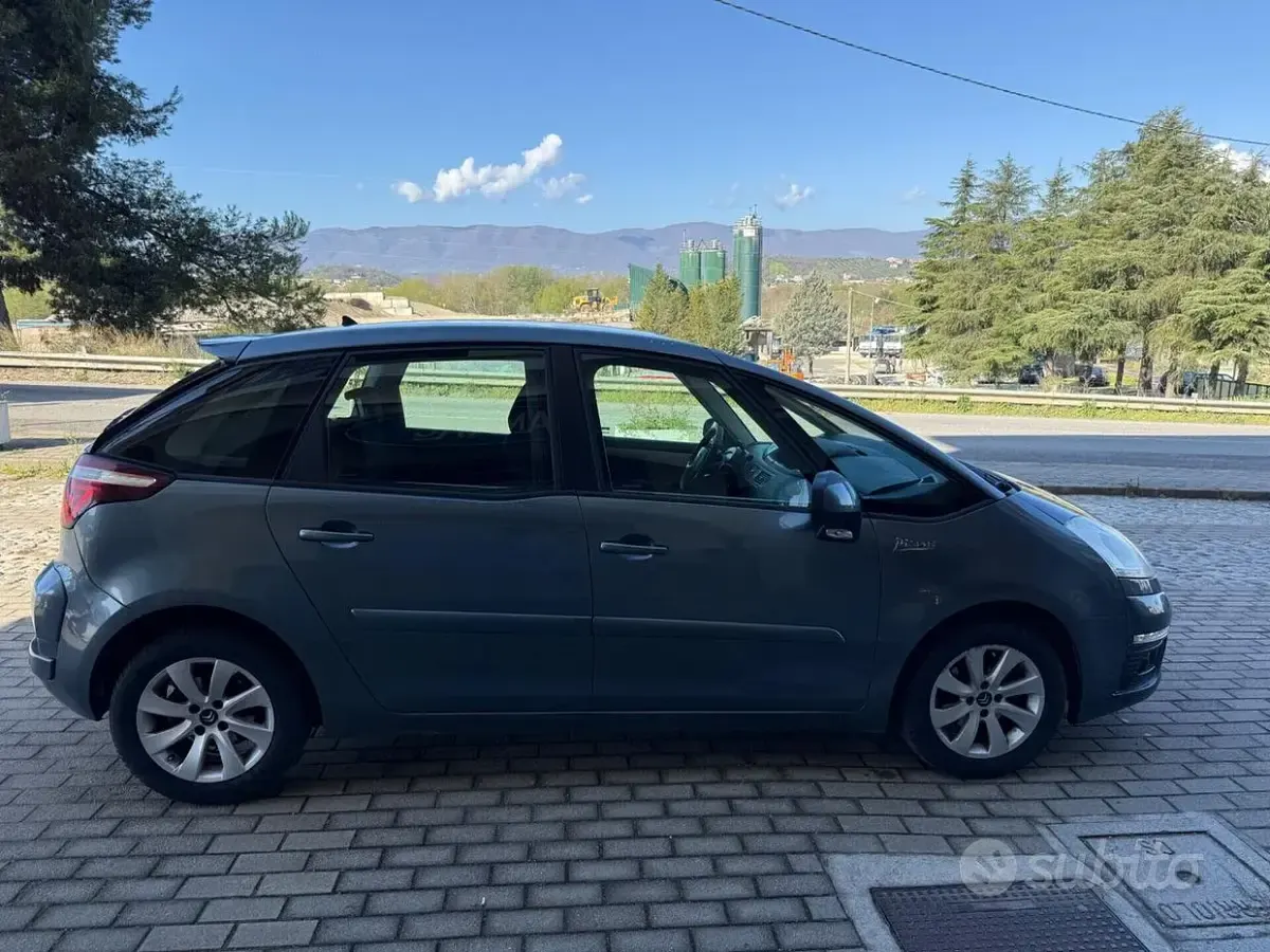 Usata Citroën C4 Picasso 112 CV (82 kW) 2012 Grigio Monovolume