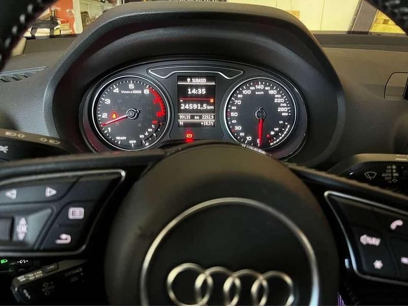 Usata Audi Q2 S-Line 116 CV (85 kW) 2018 Nero SUV