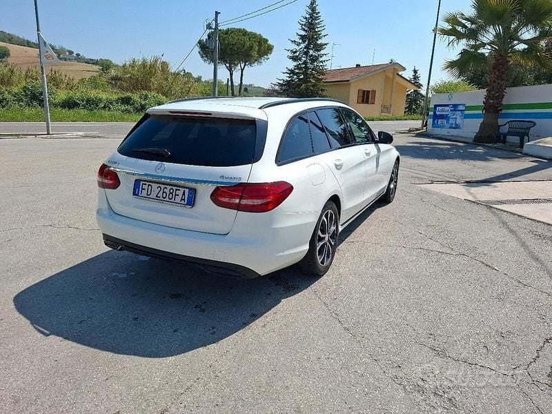 Usata Mercedes C220 2016 Bianco Station wagon