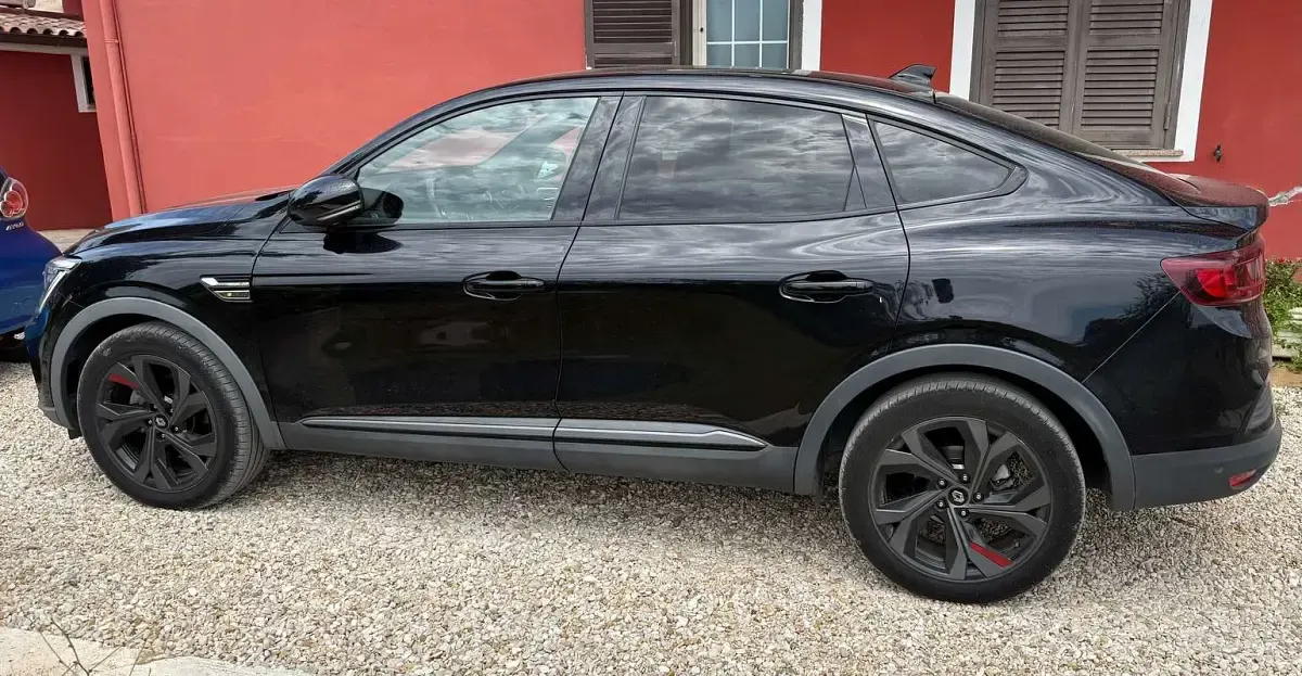 Usata Renault Arkana R.S. 94 CV (69 kW) 2021 Nero SUV