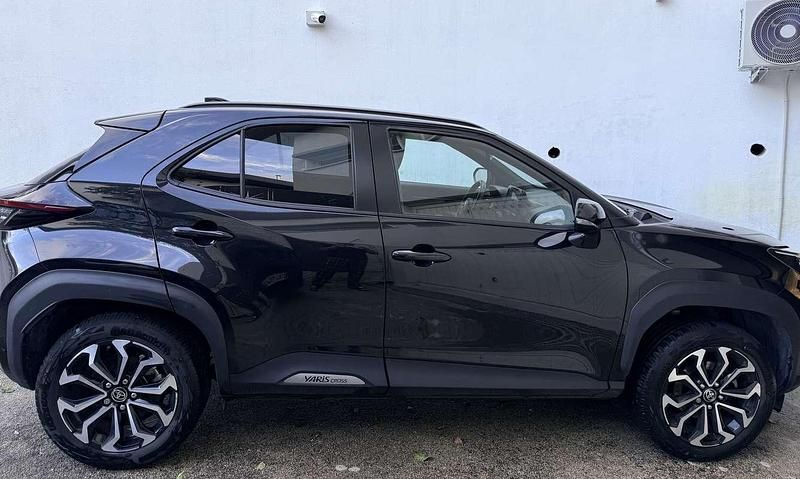 Usata Toyota Yaris Cross Trend 116 CV (85 kW) 2024 Nero SUV