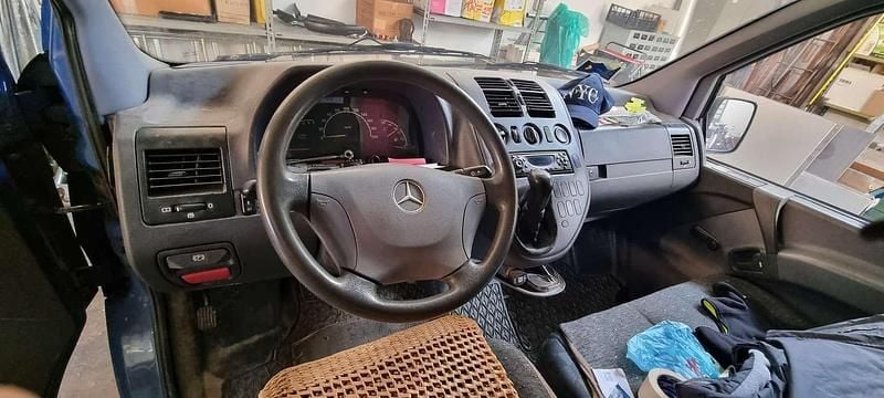 Usata Mercedes Vito 102 CV (75 kW) 2001 Blu Furgone