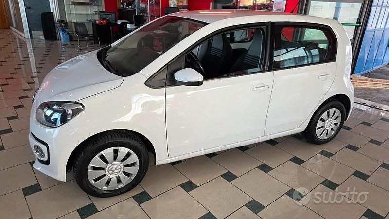 Usata VW up! Move 68 CV (50 kW) 2019 Bianco Utilitaria