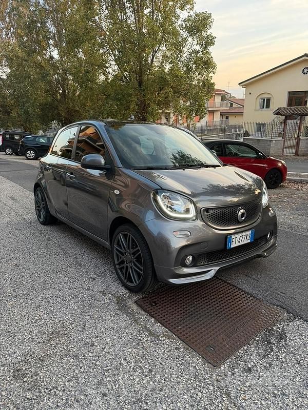 Usata Smart ForFour Brabus 90 CV (66 kW) 2019 Grigio Utilitaria