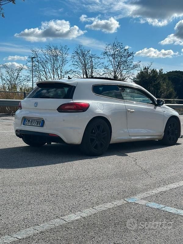 Usata VW Scirocco R-line 160 CV (117 kW) 2012 Bianco Coupé
