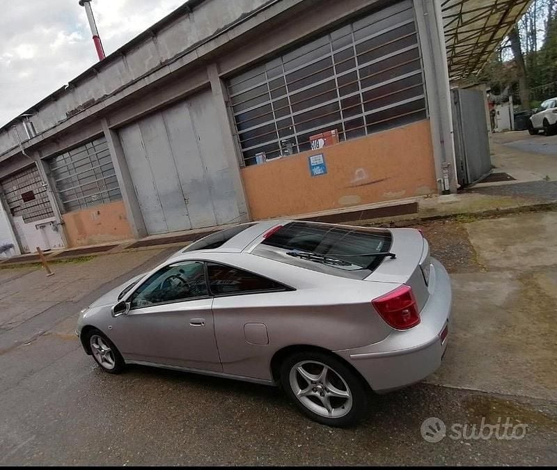 Usata Toyota Celica 143 CV (105 kW) 2003 Grigio Coupé