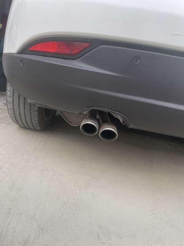 Usata Lancia Delta Gold 120 CV (88 kW) 2011 Utilitaria