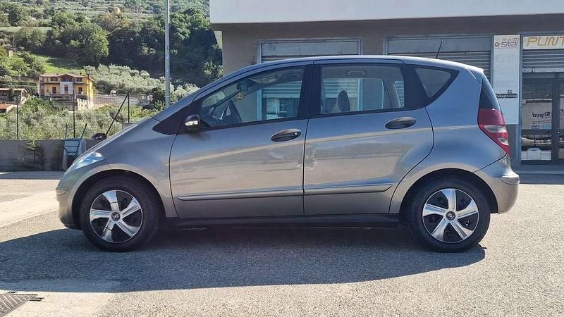 Usata Mercedes A180 Classic 109 CV (80 kW) 2006 Beige Monovolume