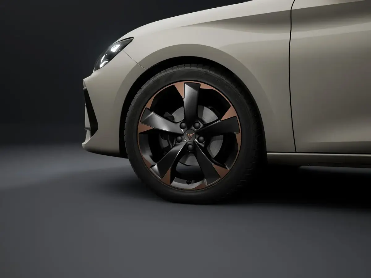 Nuova Cupra Leon 204 CV (150 kW) 2026 Taiga grey Berlina