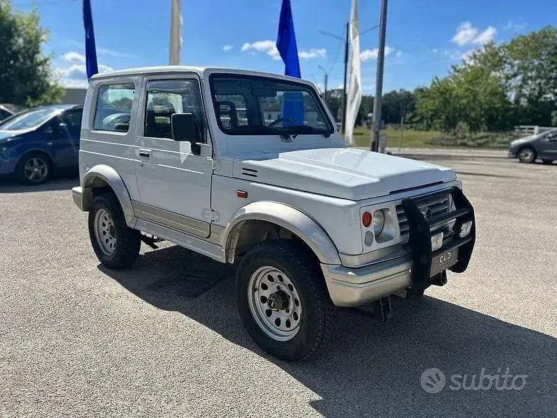Usata Suzuki Samurai 64 CV (47 kW) 2001 Bianco SUV