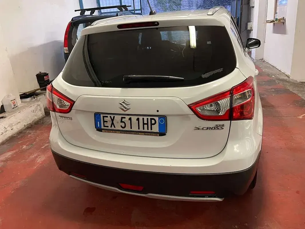 Usata Suzuki SX4 S-Cross 120 CV (88 kW) 2014 Bianco Coupé