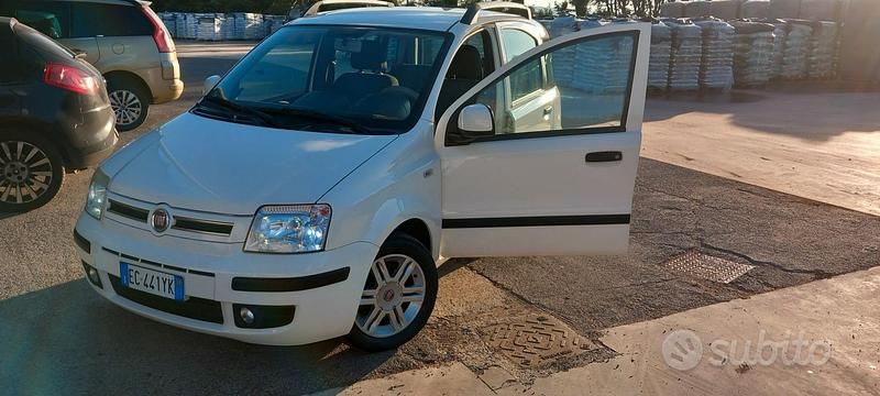 Usata Fiat Panda 69 CV (50 kW) 2010 Bianco Utilitaria