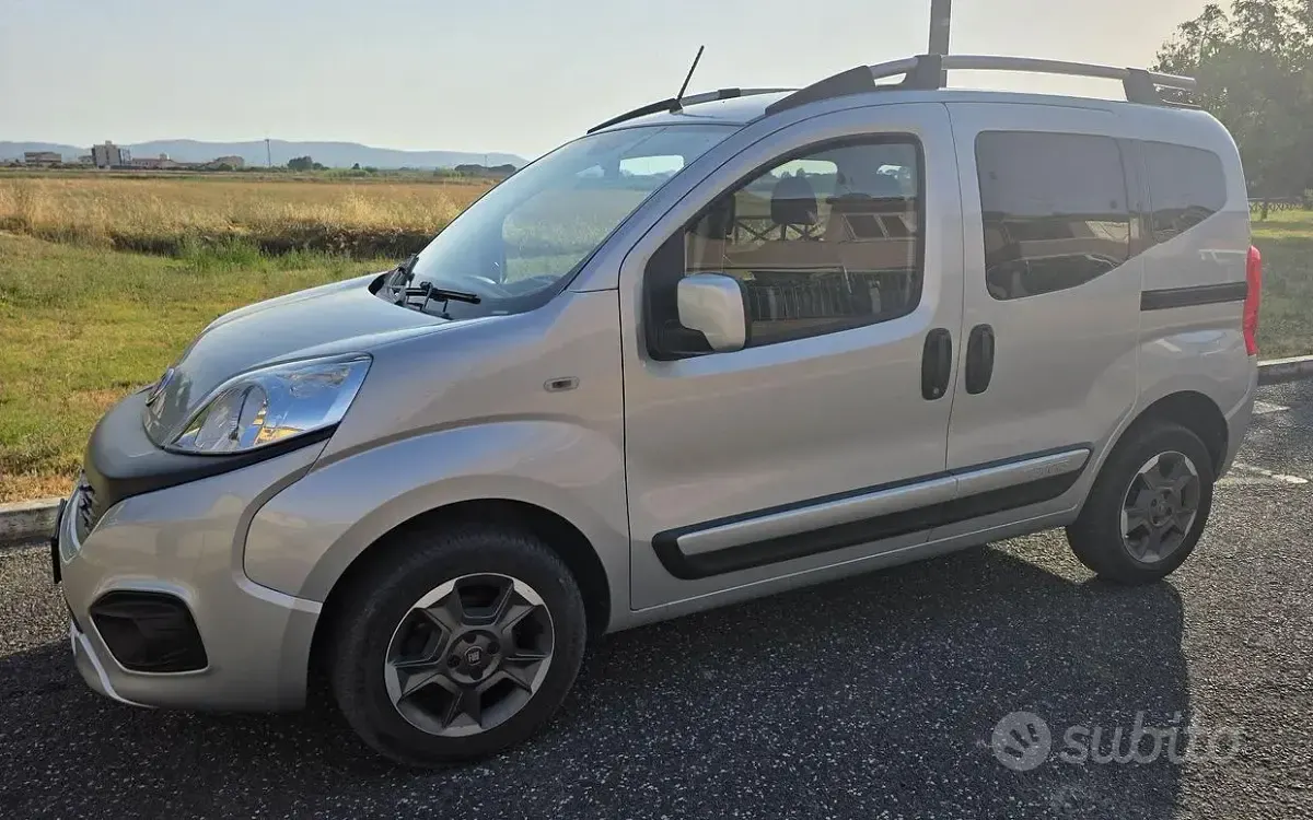 Usata Fiat Qubo Trekking 80 CV (58 kW) 2018 Grigio Monovolume
