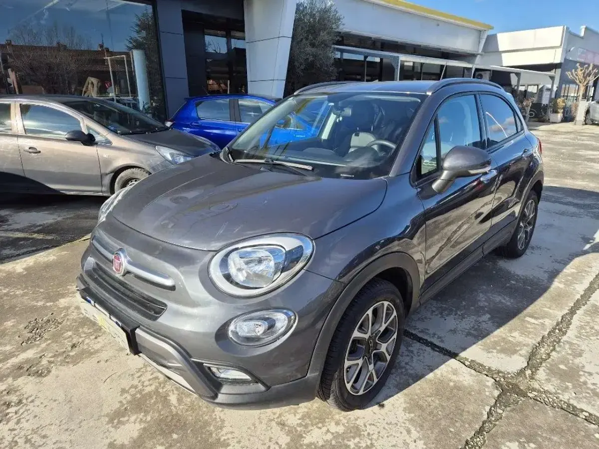 Usata Fiat 500X Cross 140 CV (102 kW) 2018 Grigio scuro SUV