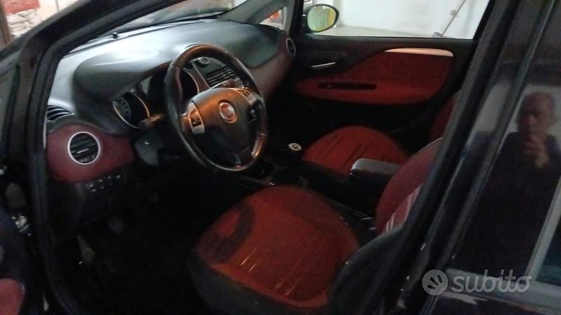 Usata Fiat Punto Evo 95 CV (69 kW) 2012 Nero Utilitaria