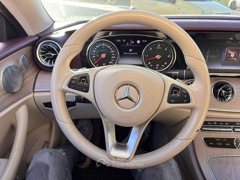 Usata Mercedes S350 258 CV (189 kW) 2017 Beige Coupé