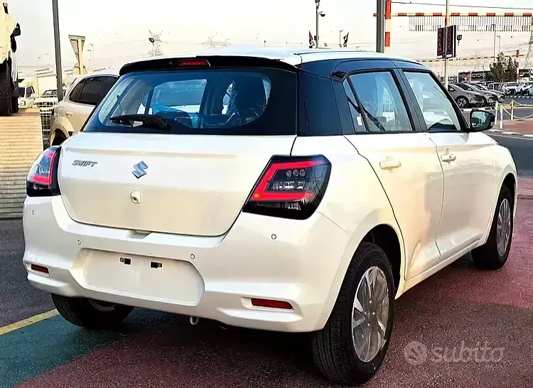 Nuova Suzuki Swift GLX 81 CV (59 kW) 2026 Bianco Utilitaria