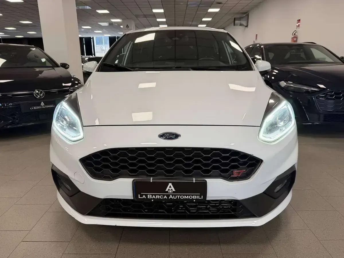 Usata Ford Fiesta ST 205 CV (150 kW) 2019 Bianco Utilitaria