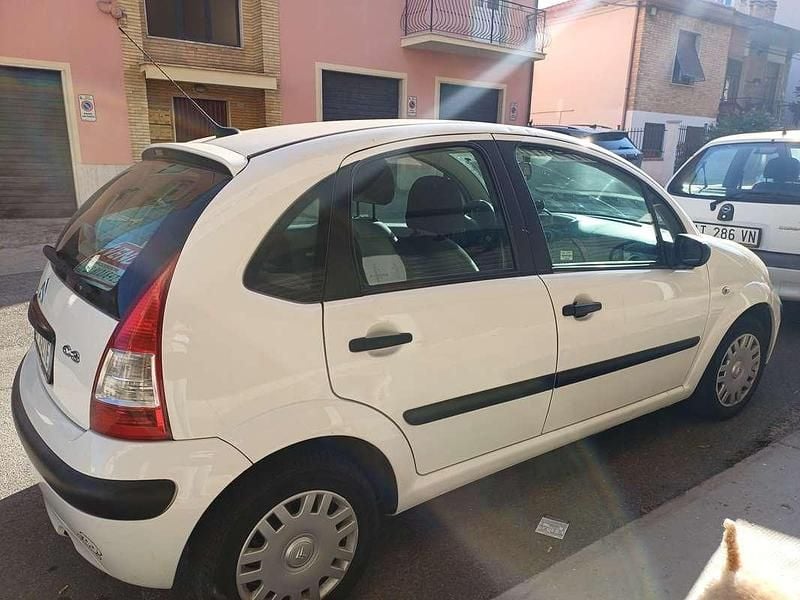 Bianco Usata 2008 Citroën C3 Due volumi | 2500 € (Ottimo prezzo) - Immagine 1/4