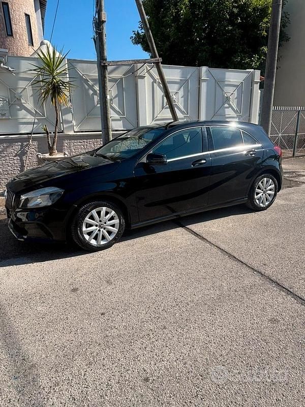 Usata Mercedes A160 90 CV (66 kW) 2018 Utilitaria
