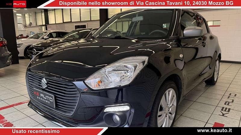 Usata Suzuki Swift Cool 90 CV (66 kW) 2019 Nero tetto grigio Utilitaria