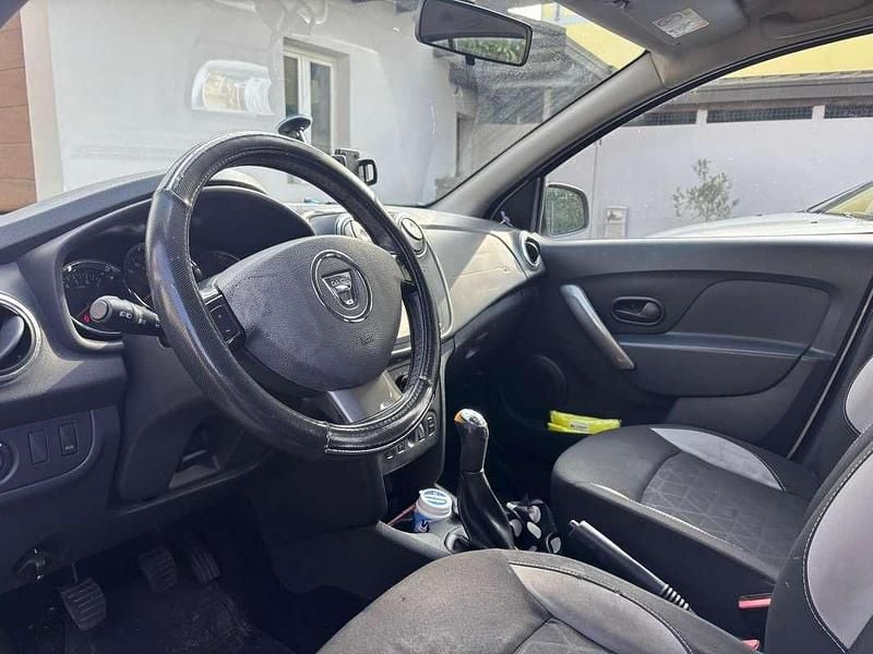 Brugt Dacia Sandero Stepway 90 HK (66 kW) 2015 Hvid Sedan