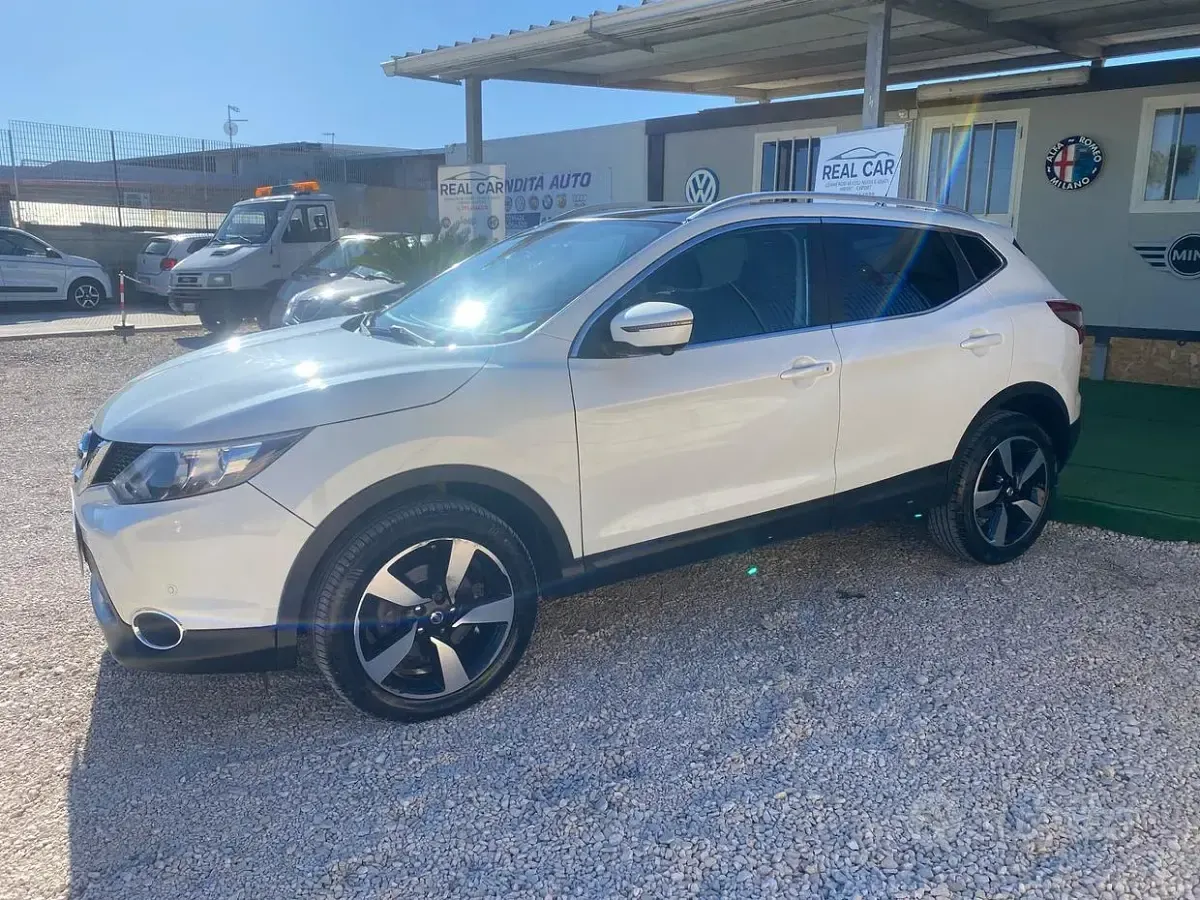 Usata Nissan Qashqai 360º 131 CV (96 kW) 2015 Bianco SUV