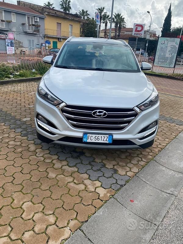 Usata Hyundai Tucson 2016 Grigio SUV